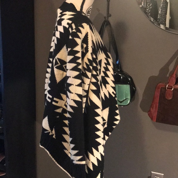 Aztec Flyaway Cardigan Sweater - Picture 2 of 4
